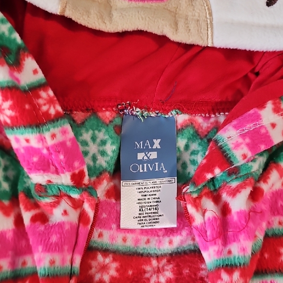 Cozy Kids Pajamas with Reindeer Hood - Pink and Green - Picture 3 of 5